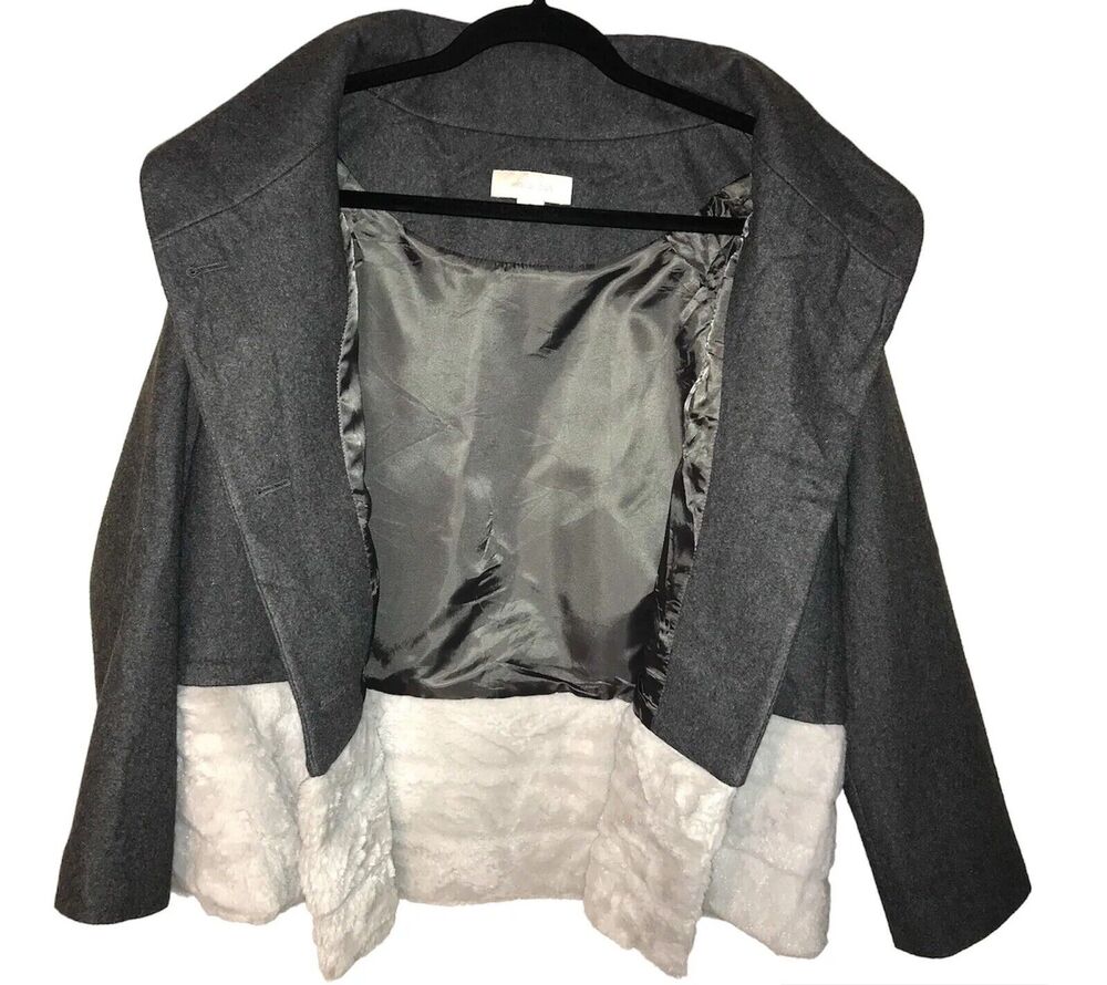 Mignon Doo Womens Small Coat Quiet Luxury Minimalist Elegant Chic Soft Aesthetic
